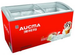 冰淇淋展示柜實用性的介紹